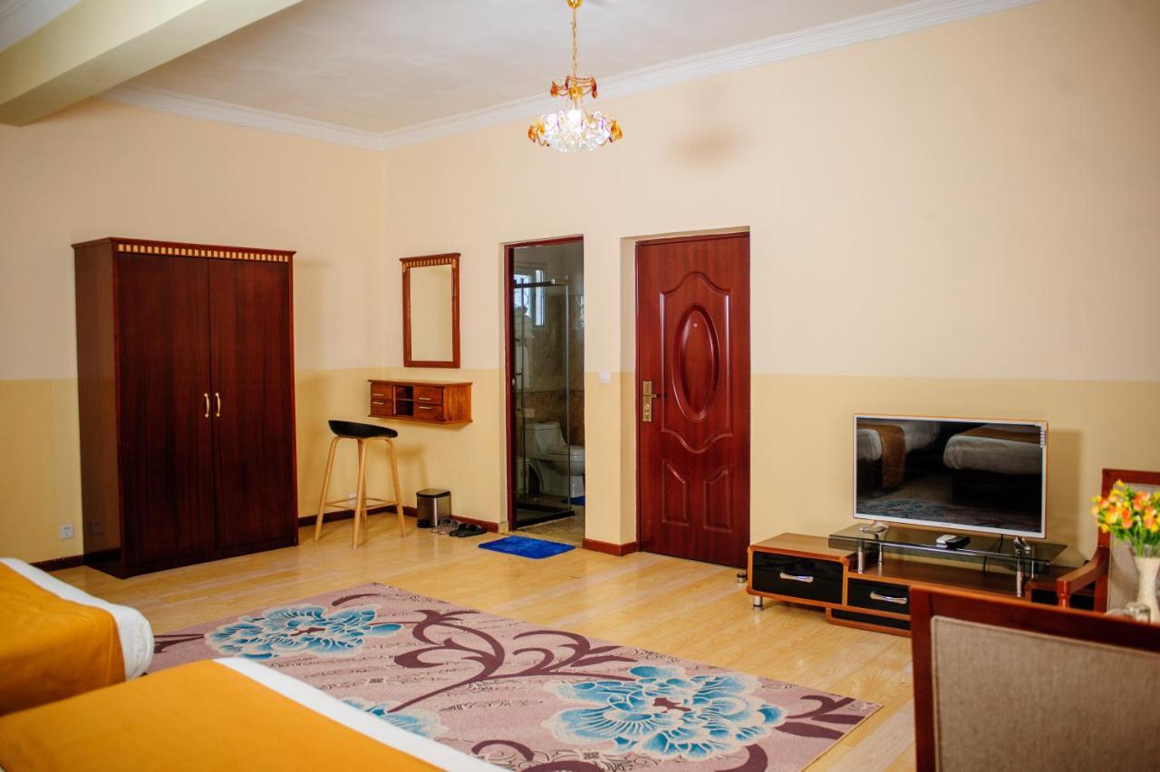 Hotel Sky Blue Mada Alasora Екстер'єр фото
