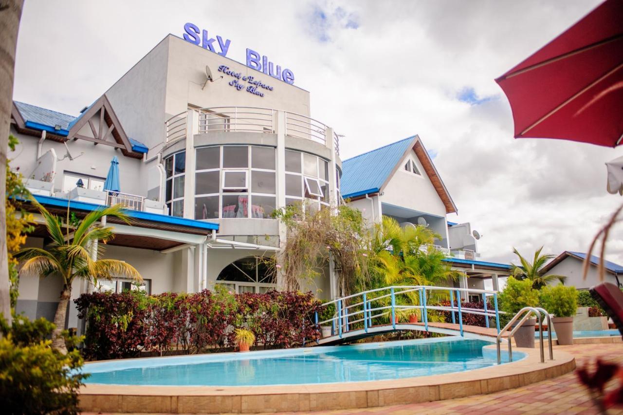 Hotel Sky Blue Mada Alasora Екстер'єр фото